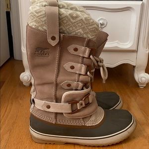 SOREL WOMEN’S size 10 Joan of the Arctic snow boot